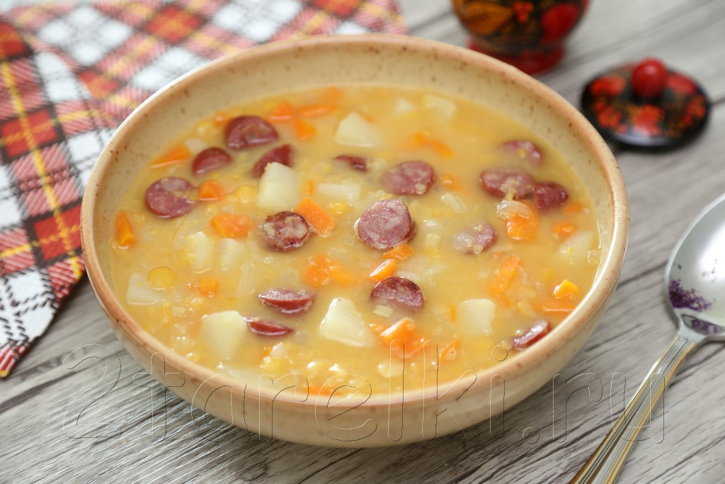 Гороховый суп с охотничьими колбасками: классический рецепт — Рецепты