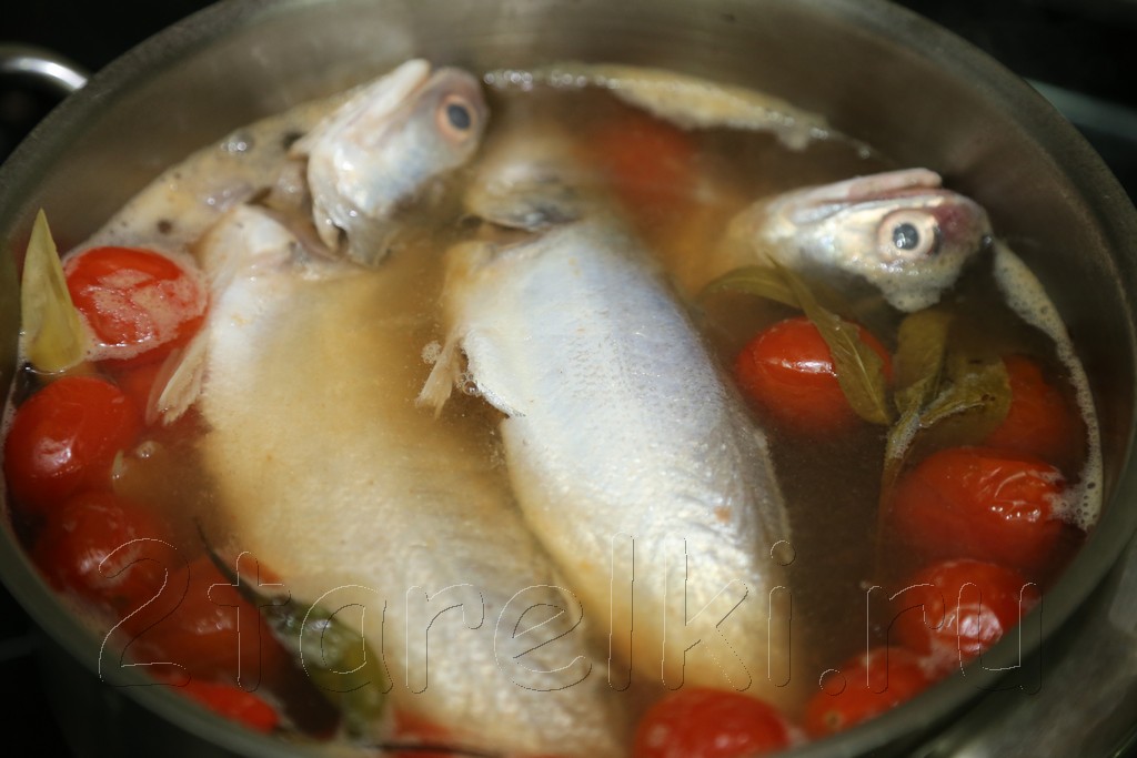 Рыбный суп с тамариндом по-малайзийски